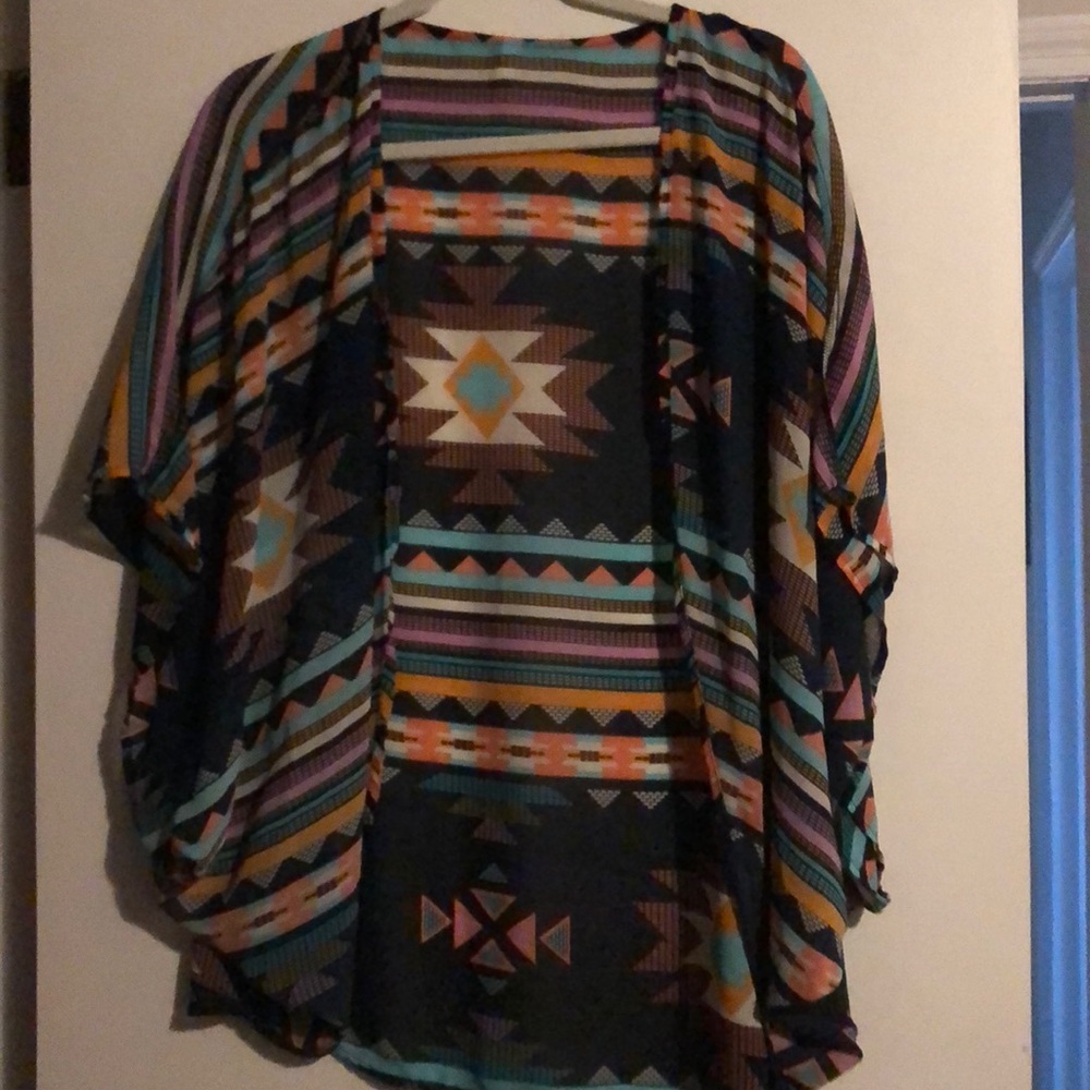 Tribal short sleeve cardigan - flowy
